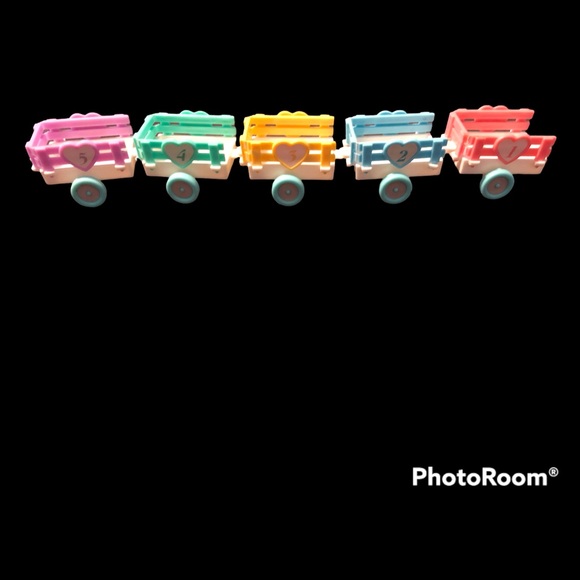 Quints Dolls- with playground - Picture 3 of 9